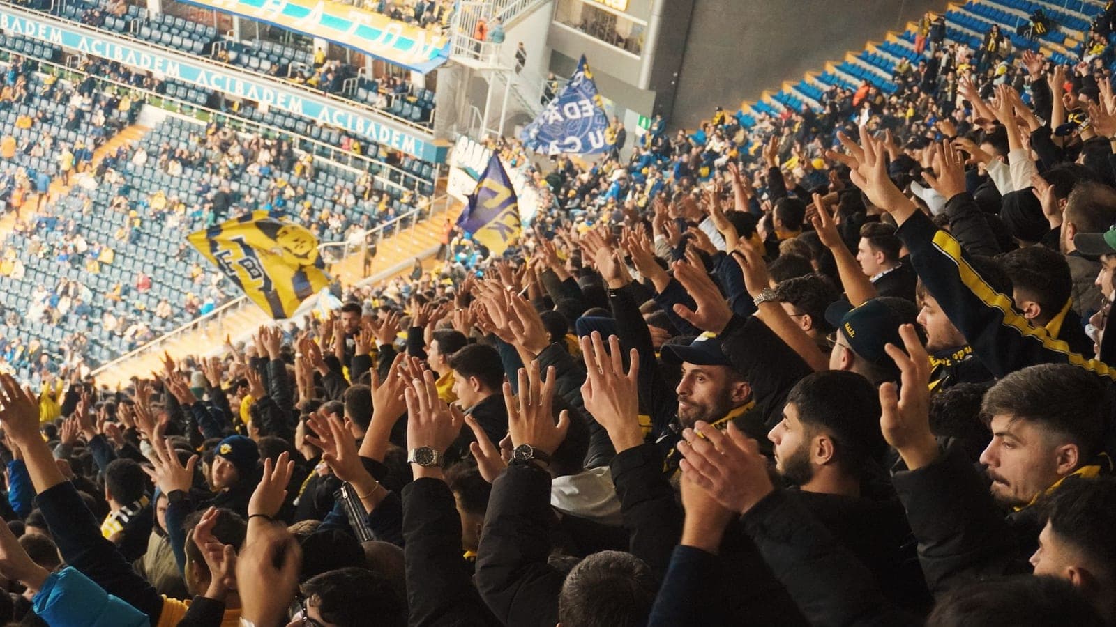 912 artists headlined a stadium in 2025: IQ's report leaves a single Spanish venue on its list